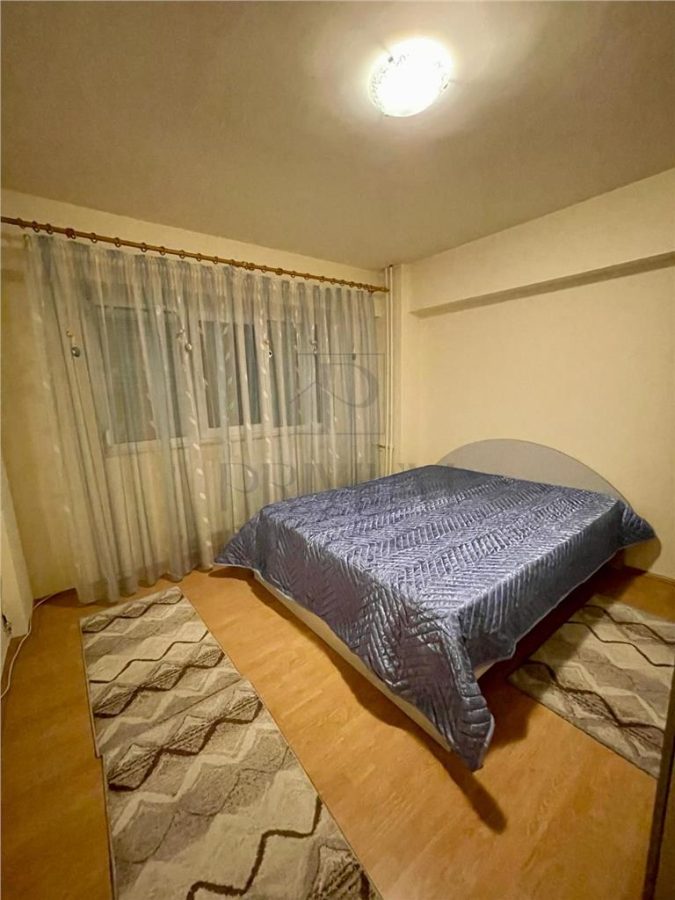 ARADULUI - ETAJ 1 - LIFT - BLOC IZOLAT - 3 CAMERE - 2 BAI - DECOMANDAT - 