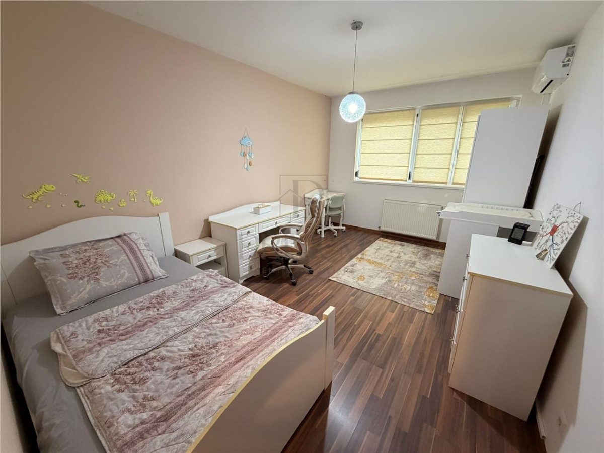 Apartament deosebit - scara interioara - Zona Ring / Torontalului - foto 13