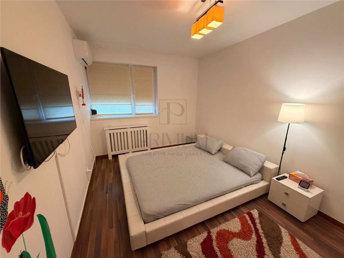 Apartament deosebit - scara interioara - Zona Ring / Torontalului - foto 16