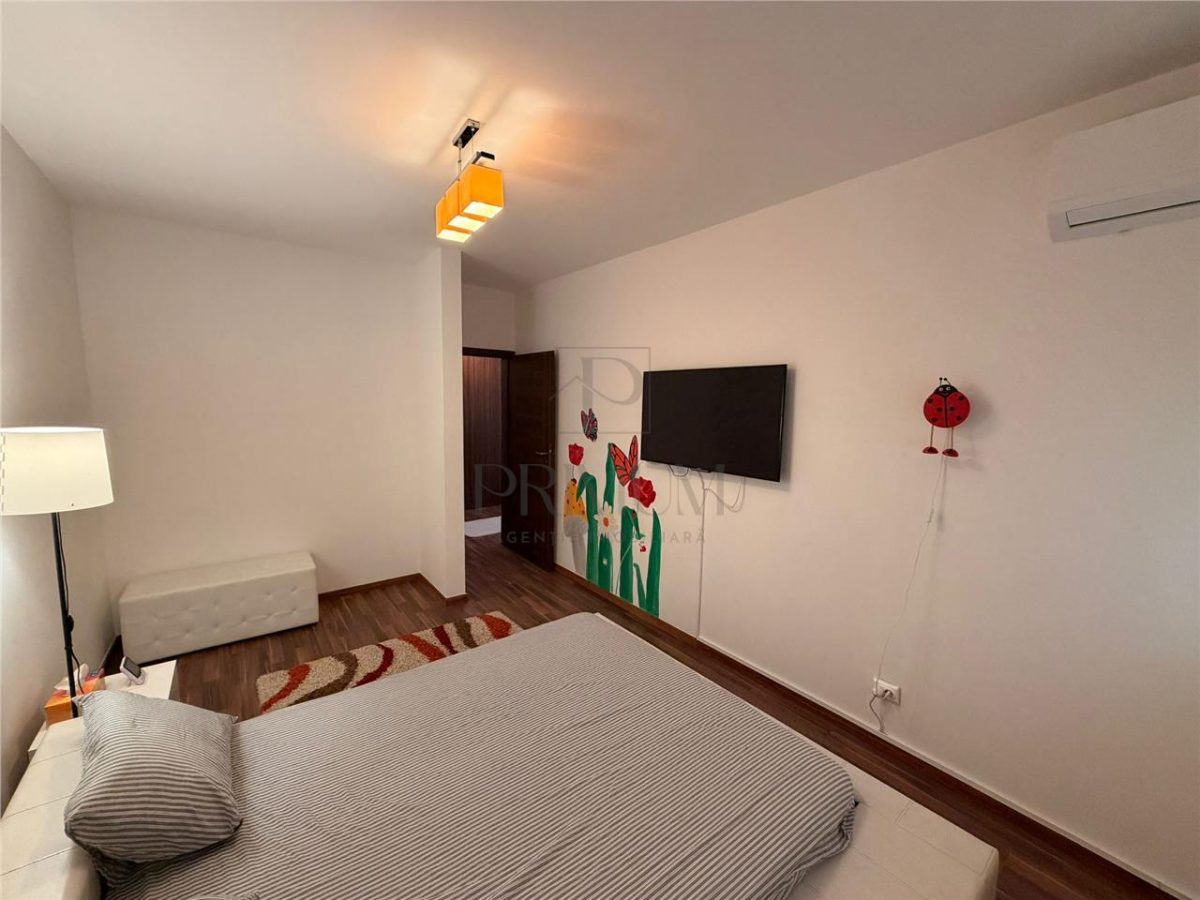 Apartament deosebit - scara interioara - Zona Ring / Torontalului - foto 17