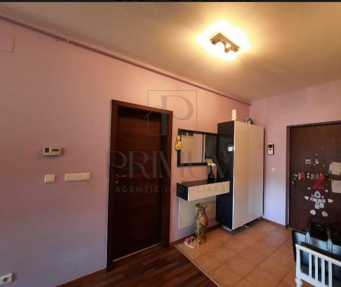 Apartament deosebit - scara interioara - Zona Ring / Torontalului - foto 19