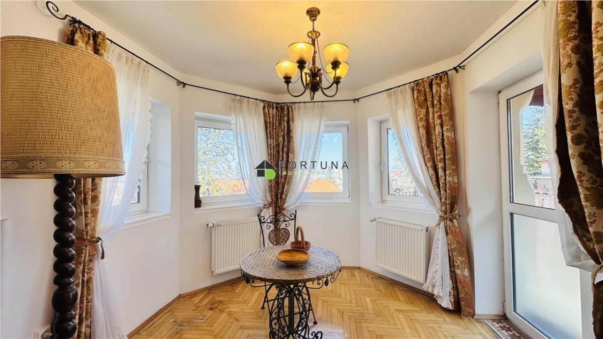 Apartament în casa 5camere - scara interioara - Magazin Star - foto 11