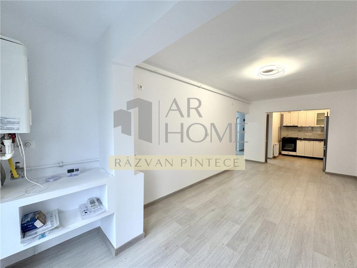 Inchiriere apartament 2 camere, partial mobilat utilat, White Tower Sud, Ploiesti. - 