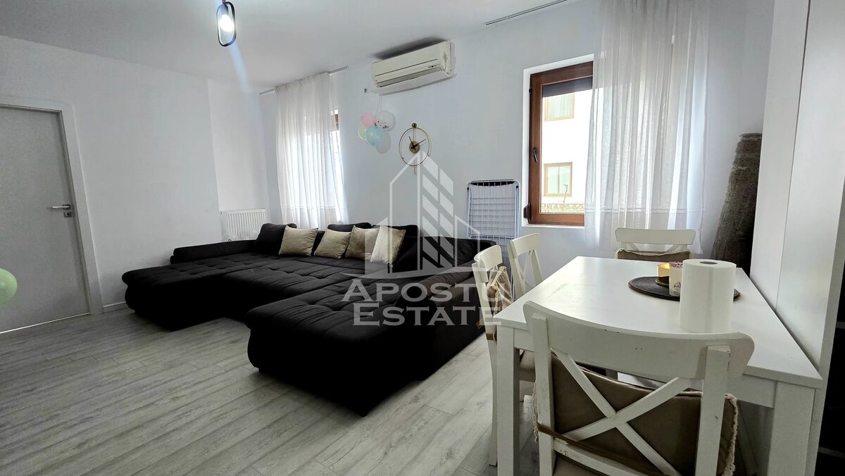Apartament 3 camere si 2 bai de vanzare, terasa, bloc nou,Torontalului - foto 12
