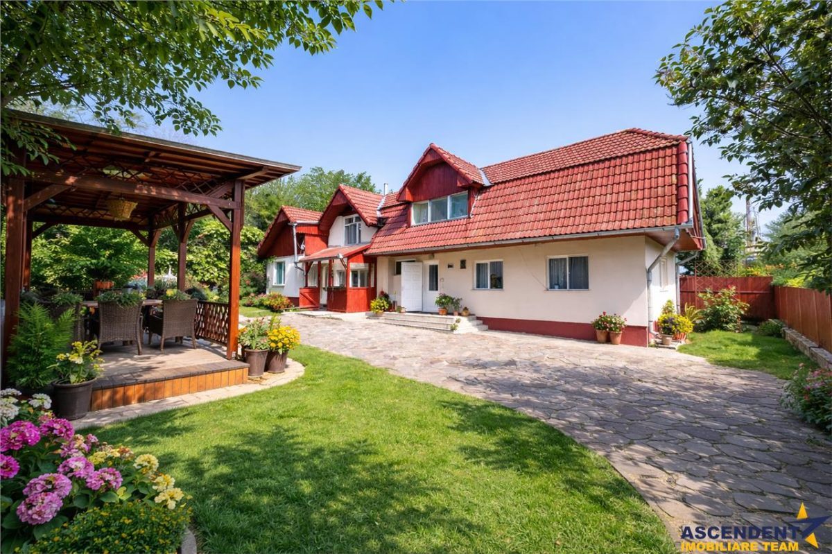 Casa primitoare in decor valoros, rodnic teren de 850mp, Ilieni, Covasna: FILM! - 