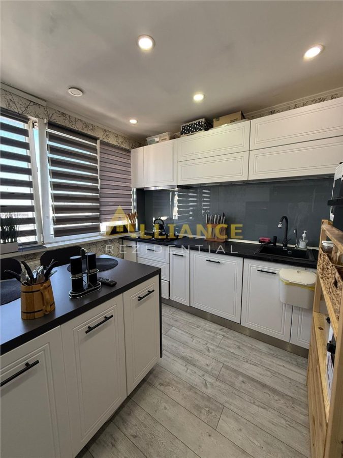 {Bulevardul 1 Decembrie } Apartament 3 camere mobilat-utilat - foto 11