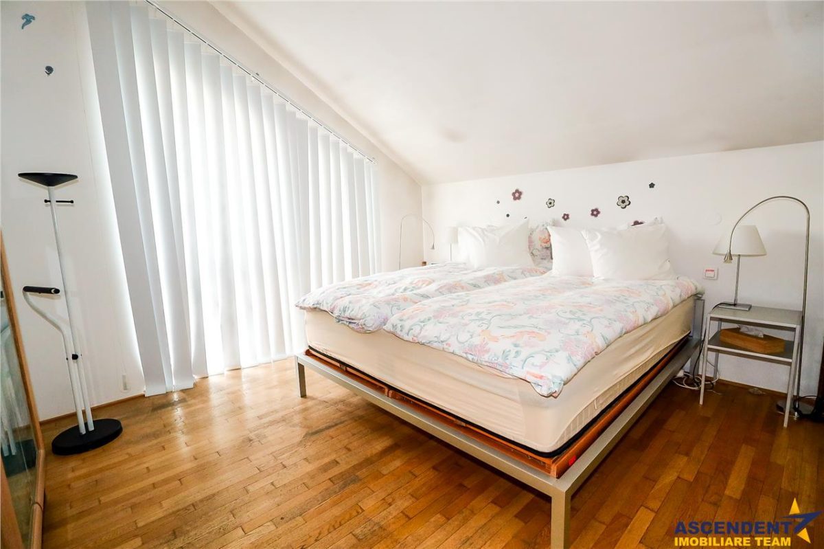 Proprietate iconica,panorama 360,teren 1.600 mp,originalitate volumetrica,Central, Brasov - foto 4