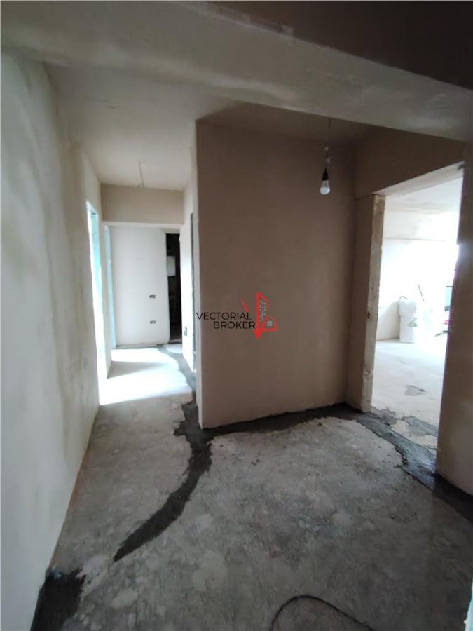 Apartament 4 camere Metrou Obor In Renovare - foto 2