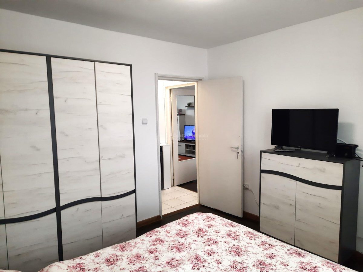 Baia Mare Vanzare | Apartament 2 Camere renovat mobilat utilat - foto 2