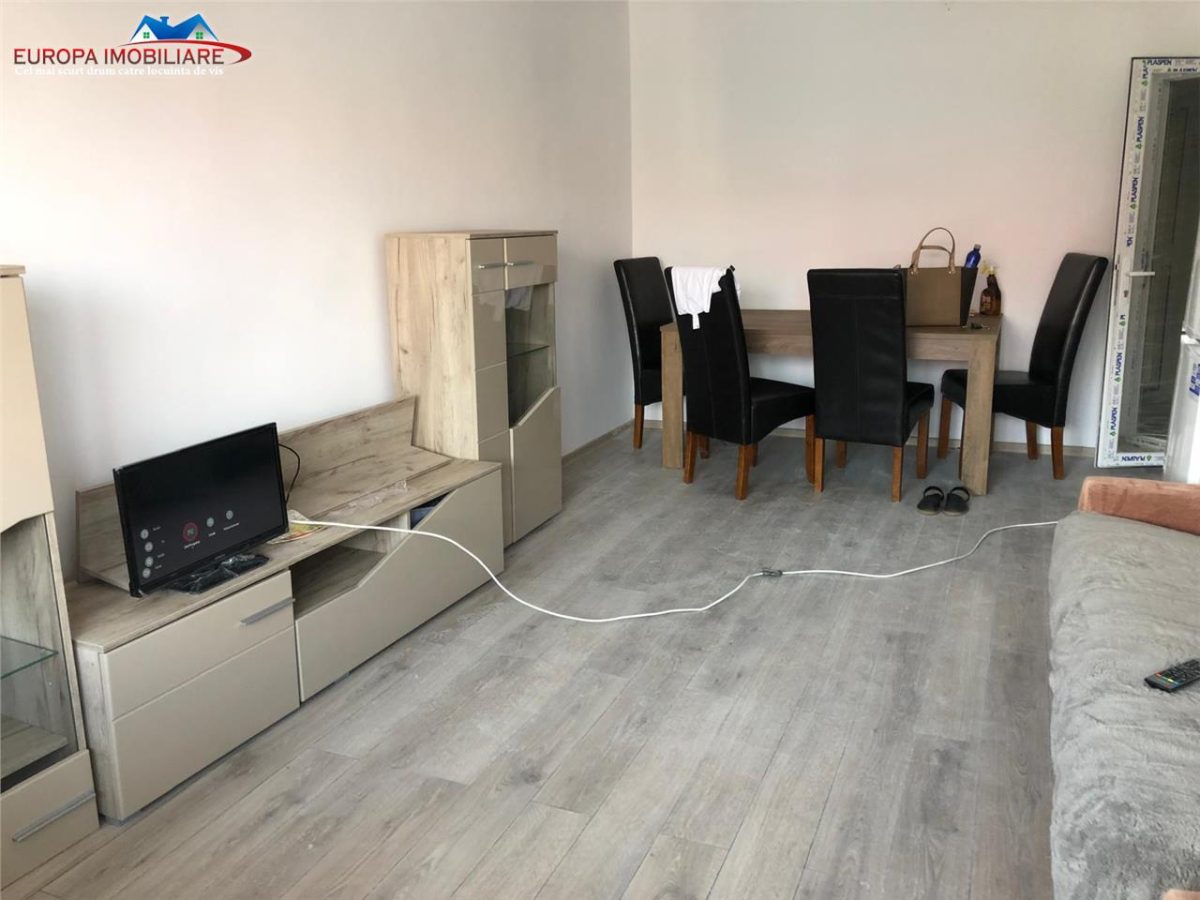 Apartament 3 camere de vanzare zona Ultracentrala Tulcea - 