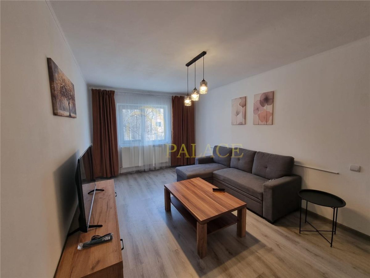Apartament 2 camere Podul de Fier - 