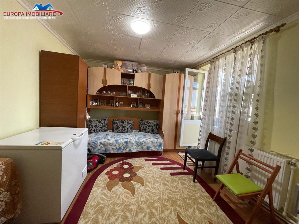 Apartament 2 camere de vanzare zona Neptun Tulcea - 