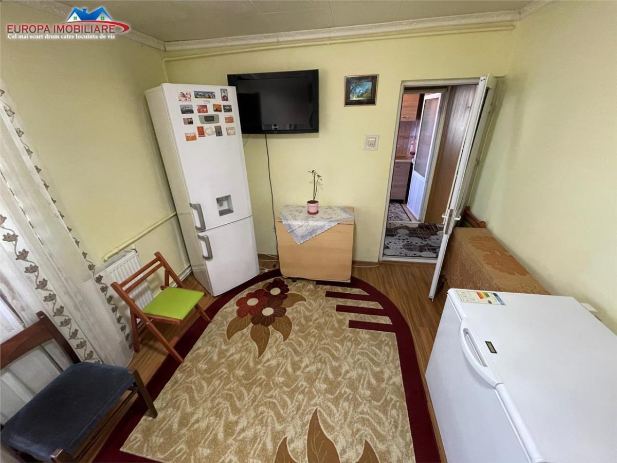 Apartament 2 camere de vanzare zona Neptun Tulcea - foto 3