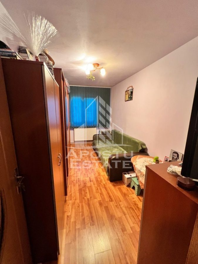 Apartament cu 3 camere, de vanzare, zona Dambovita, Timisoara - foto 2