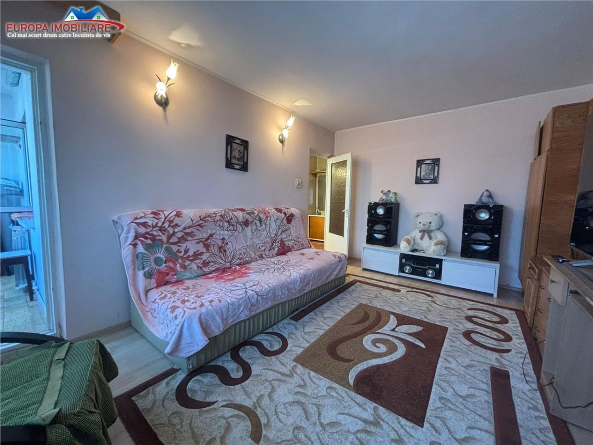 Apartament 2 camere de vanzare zona E3 -Tulcea - foto 2