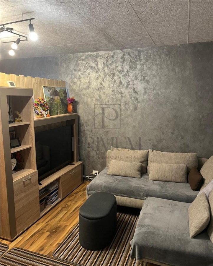 LIPOVEI - PARTER INALT - 3 CAMERE - 2 BAI - BALCON - CENTRALA - BOXA - 