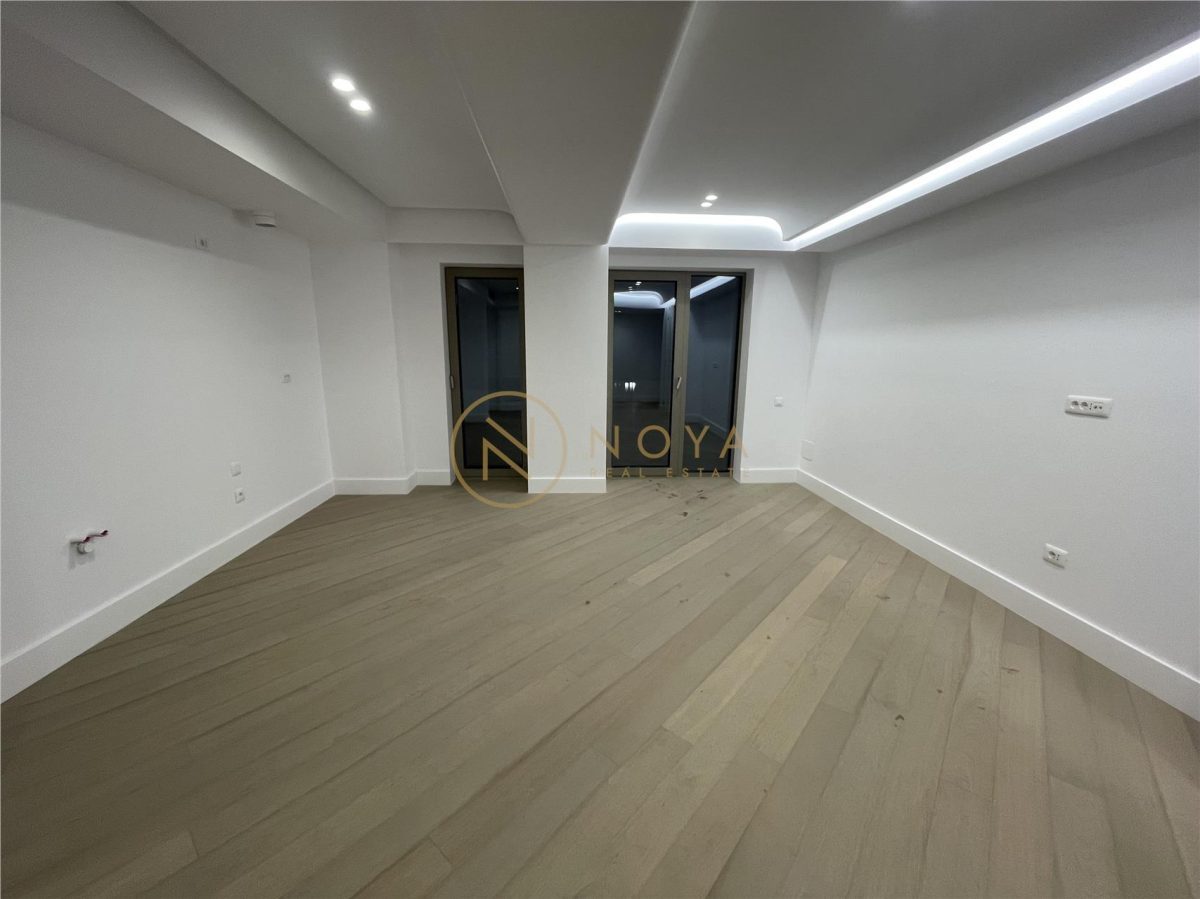 Cortina 126 apartament 3 camere de vanzare Iancu Nicolae - foto 2