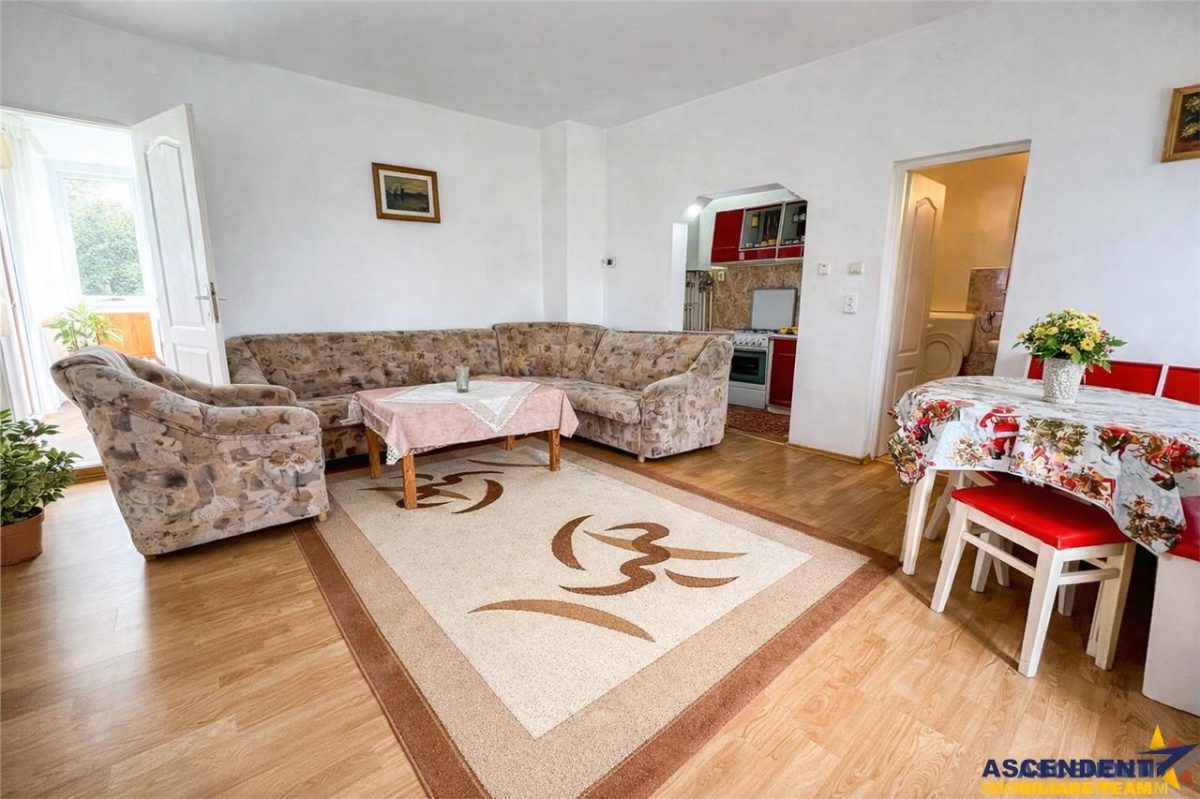 FILM! Vila pe 7 camere: rezidential/ turism, in Covasna, Central - foto 2