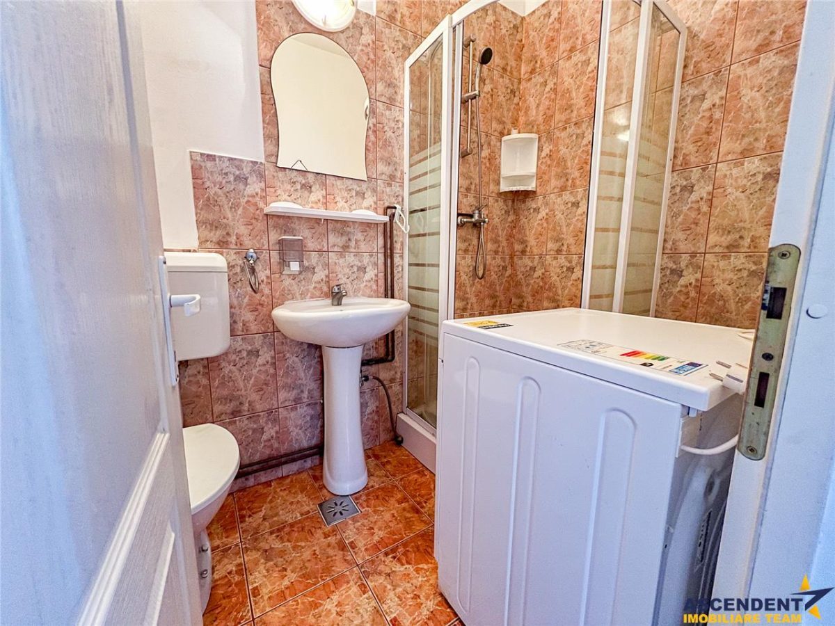 FILM! Vila pe 7 camere: rezidential/ turism, in Covasna, Central - foto 18