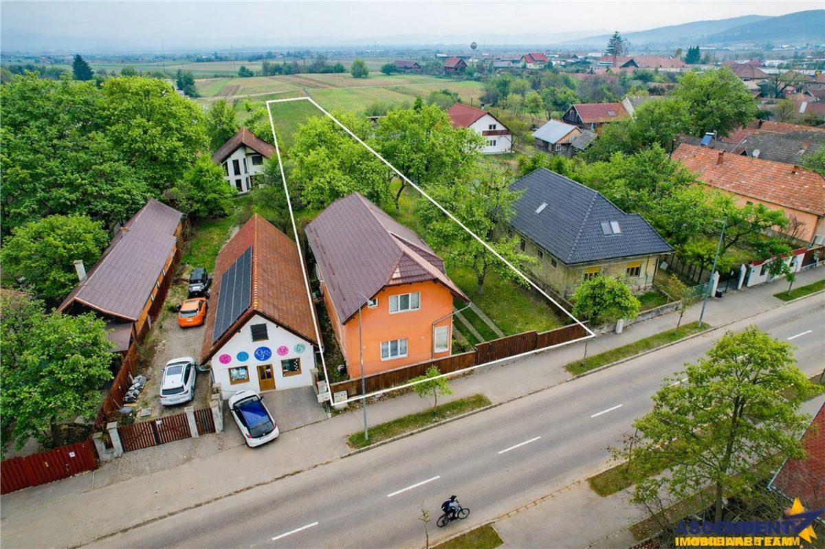 FILM! Vila pe 7 camere: rezidential/ turism, in Covasna, Central - foto 3