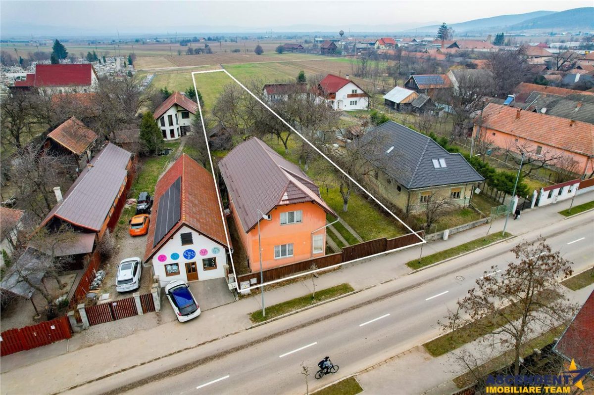 FILM! Vila pe 7 camere: rezidential/ turism, in Covasna, Central - foto 5