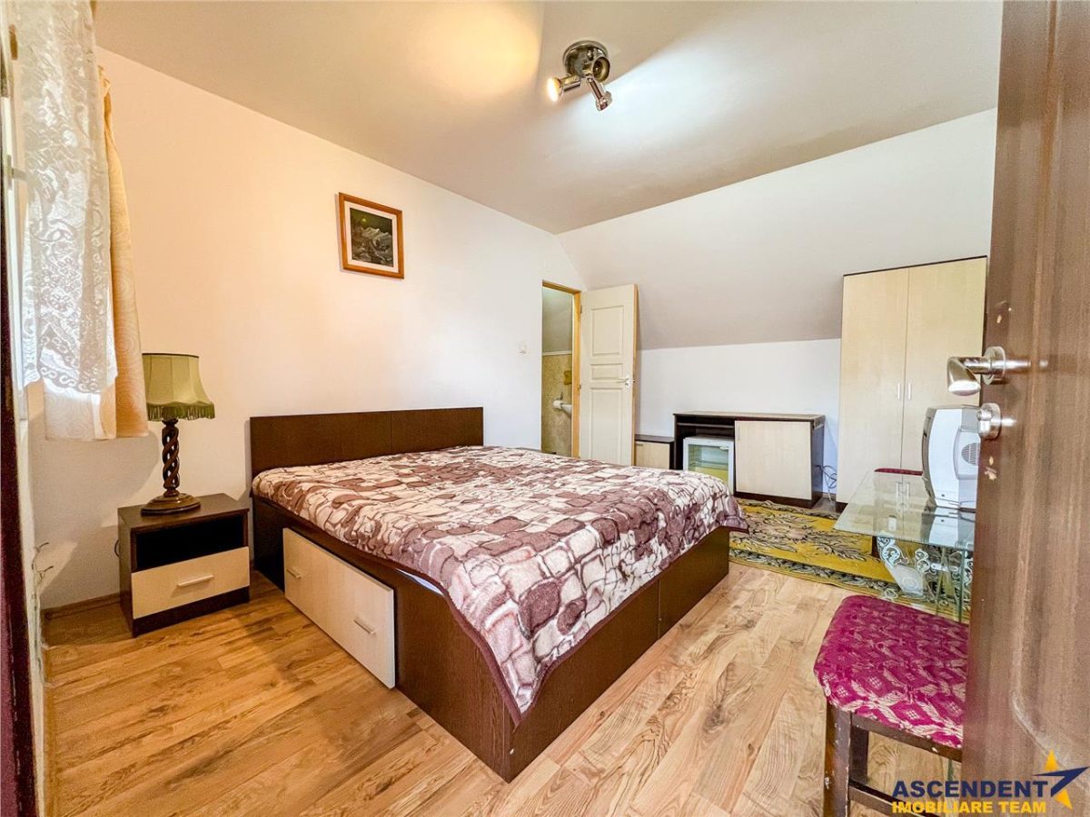 FILM! Vila pe 7 camere: rezidential/ turism, in Covasna, Central - foto 6