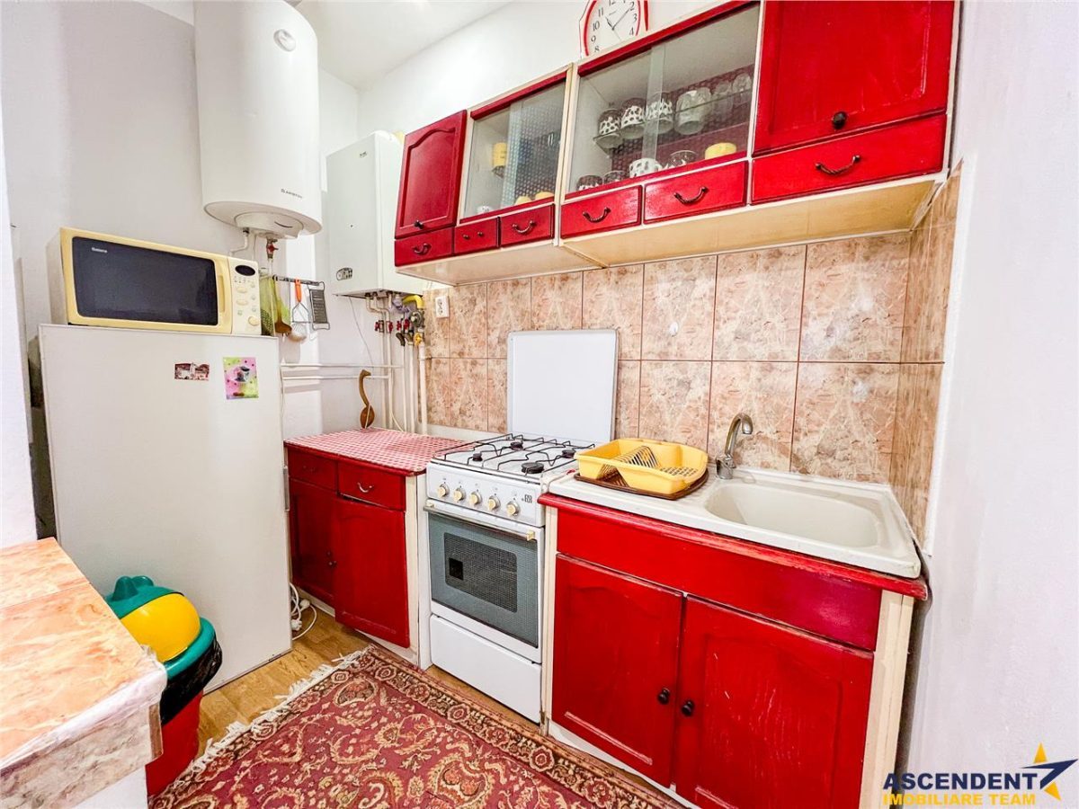 FILM! Vila pe 7 camere: rezidential/ turism, in Covasna, Central - foto 7