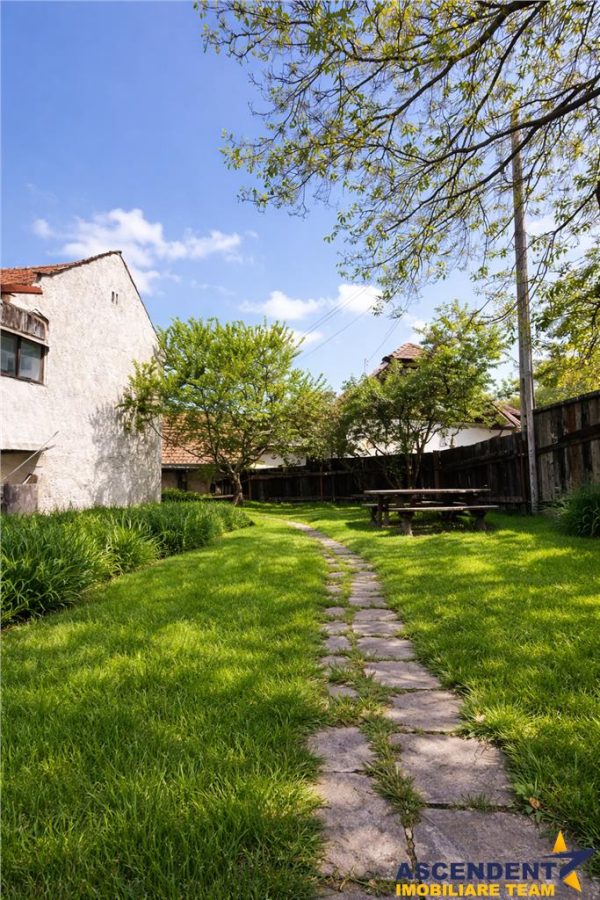 Casa, cu 850 mp gradina, Centrul Istoric - Schei, Brasov - 
