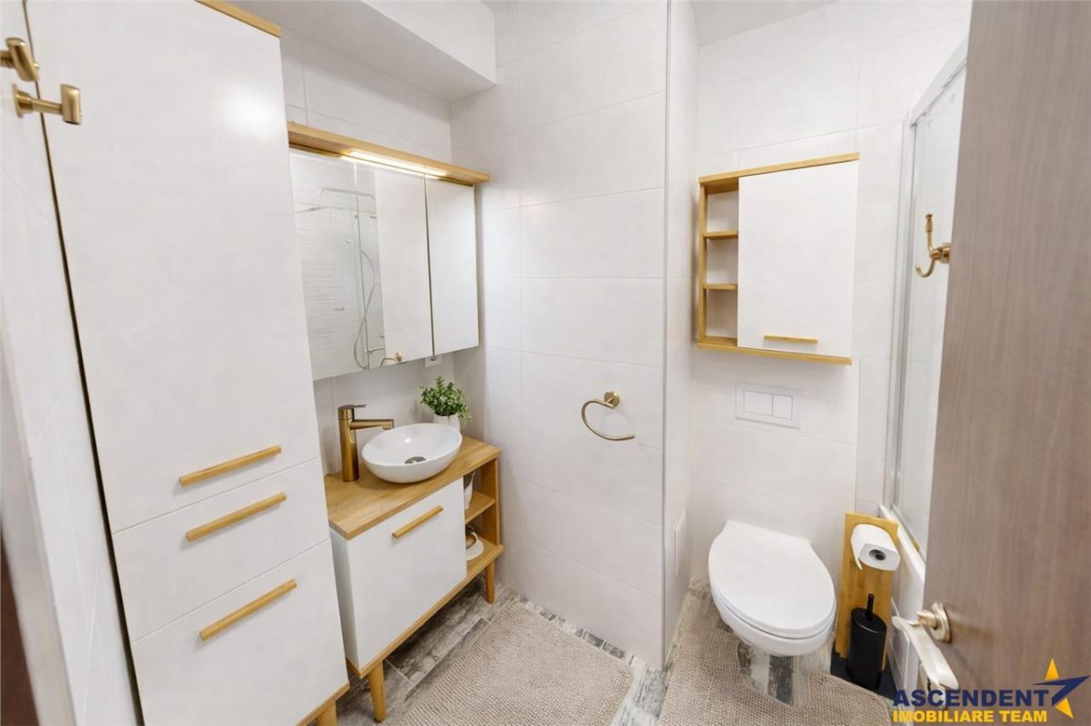 FILM& 3D! Spatialitate si confort: apartament 4 camere, Central, Brasov. - foto 11