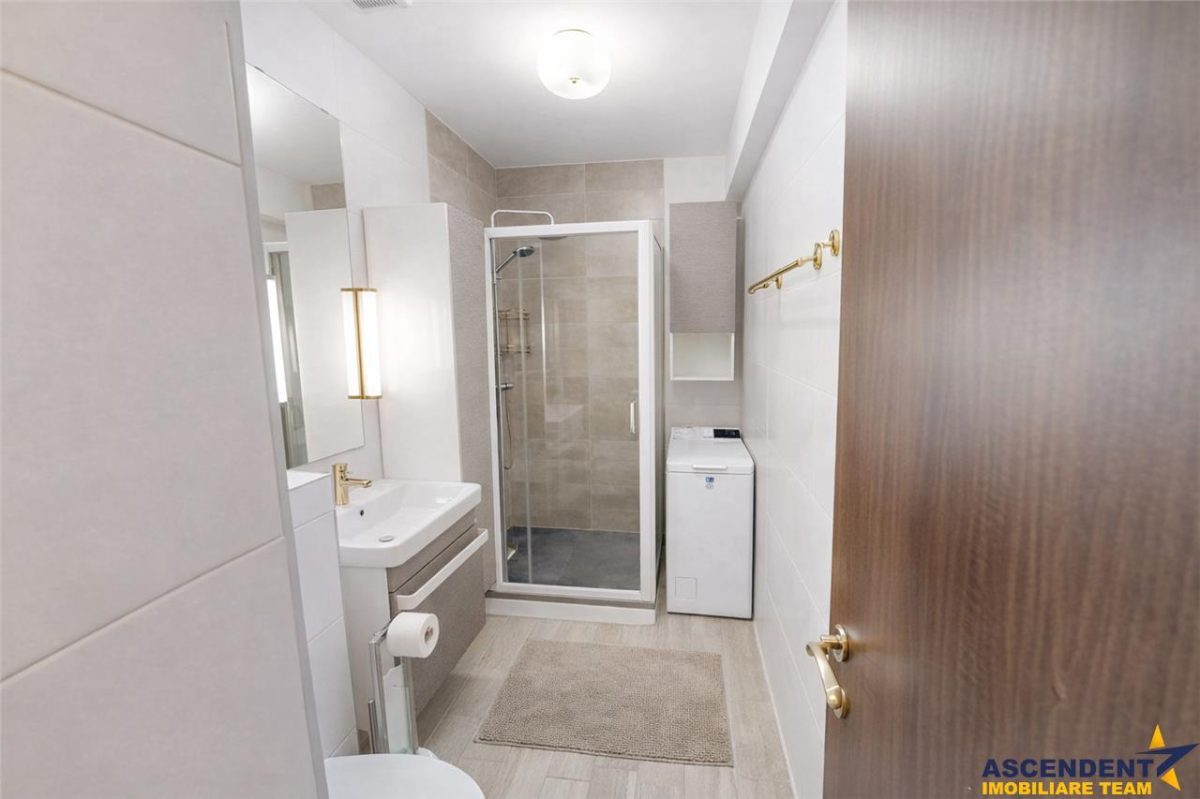 FILM& 3D! Spatialitate si confort: apartament 4 camere, Central, Brasov. - foto 6