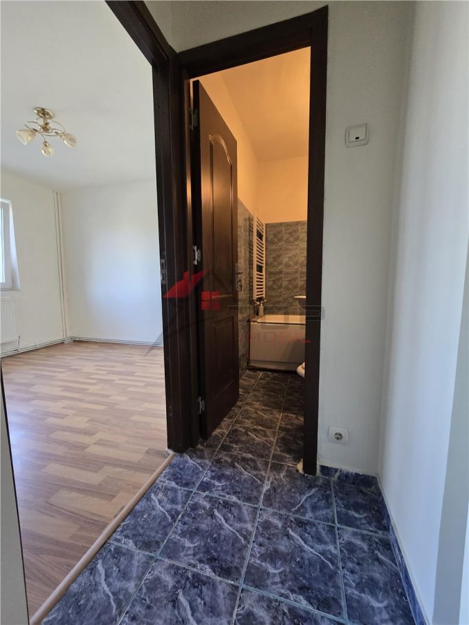 Etaj 2 - Mircea cel Batran, 2 camere, liber - foto 7