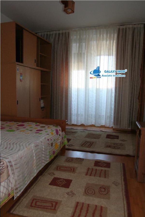 Apartament 3 camere de inchiriat zona Drumul Taberei Valea Ialomitei - foto 6