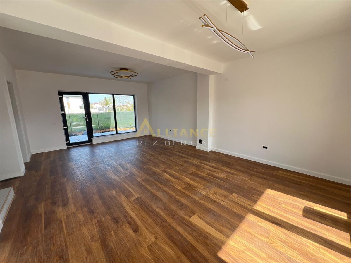 Vila Individuala  - 4 camere - 3 bai-teren -320-600 M de STV - foto 6