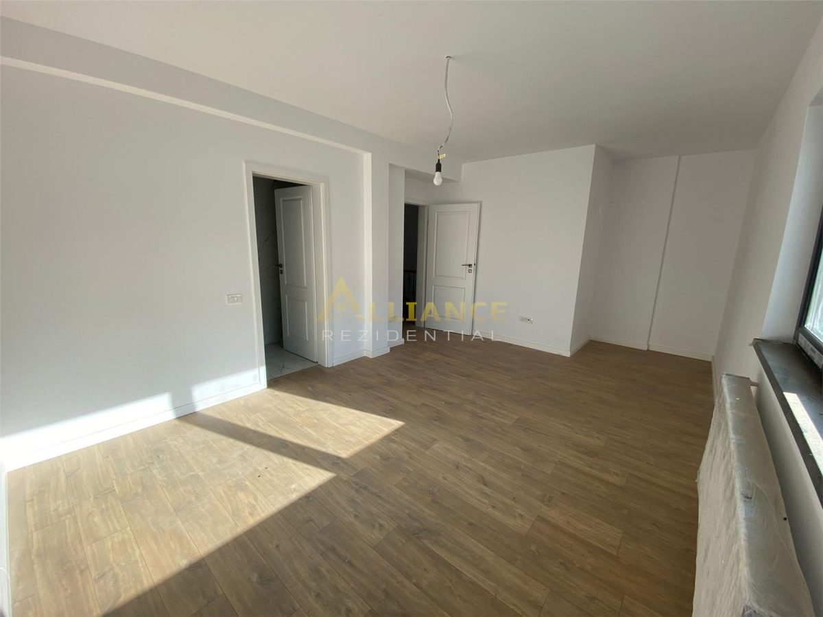 Casa Tip Duplex - 5 camere 4 bai - Mutare Imediata - - foto 10