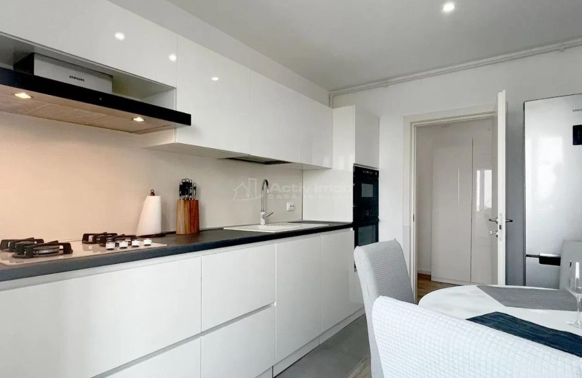 3 camere Decebal - Alba Iulia spatios, modern - 