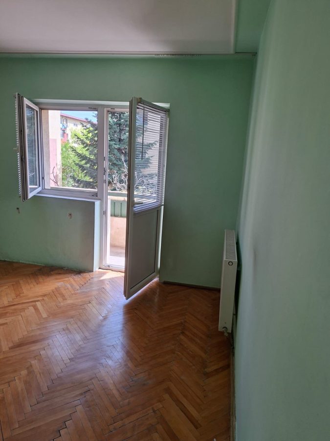 Decomandat la et 3 ?n bloc anvelopat, model mare - foto 2