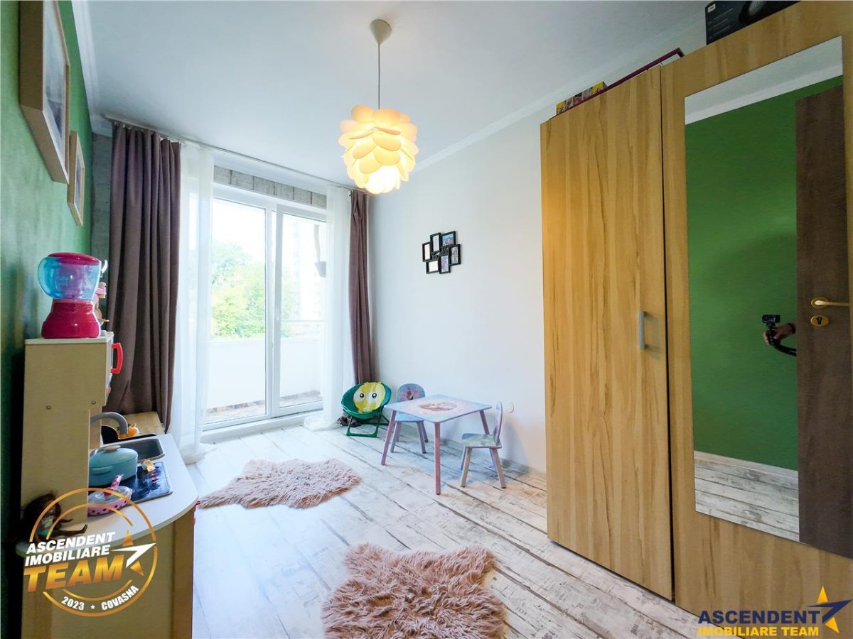 3D! Decomandat, luminos, primitor, 2 balcoane, Simeria, Sfantu Gheorghe - foto 4