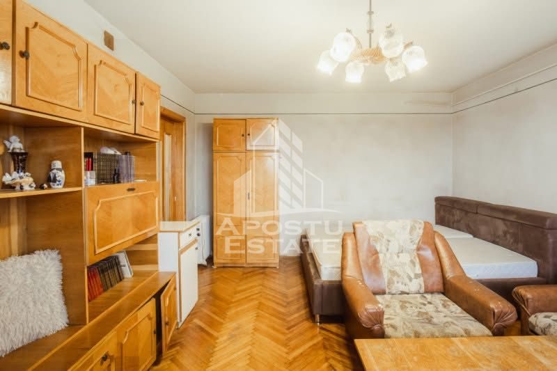 Apartament 1 camera de vanzare, bloc cu lift, zona Sagului, Timisoara - 