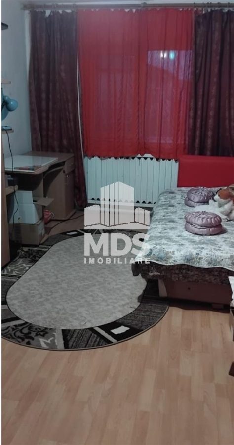 Apartament cu 3 camere in Soarelui - foto 2