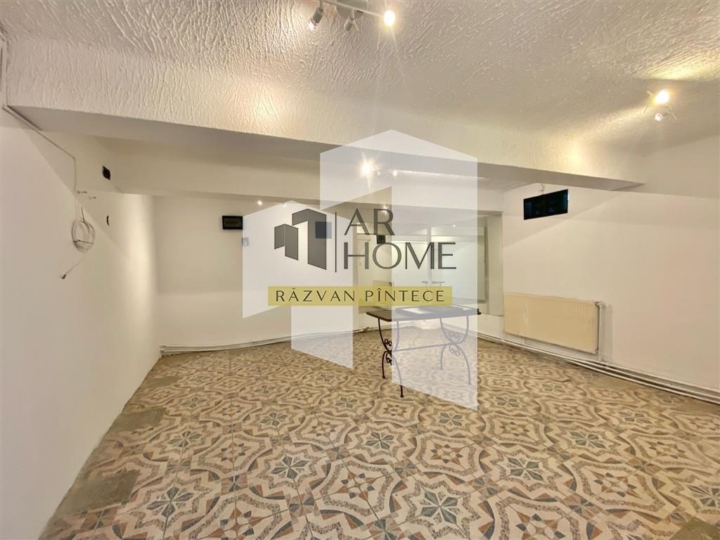 Spatiu comercial 100 mp cu terasa 100 mp, zona ultracentrala, Ploiesti - foto 4