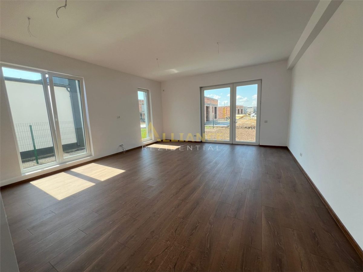 Casa individuala - 4 camere  - 2 bai - in ansamblu rezidential-str asfaltata - foto 6