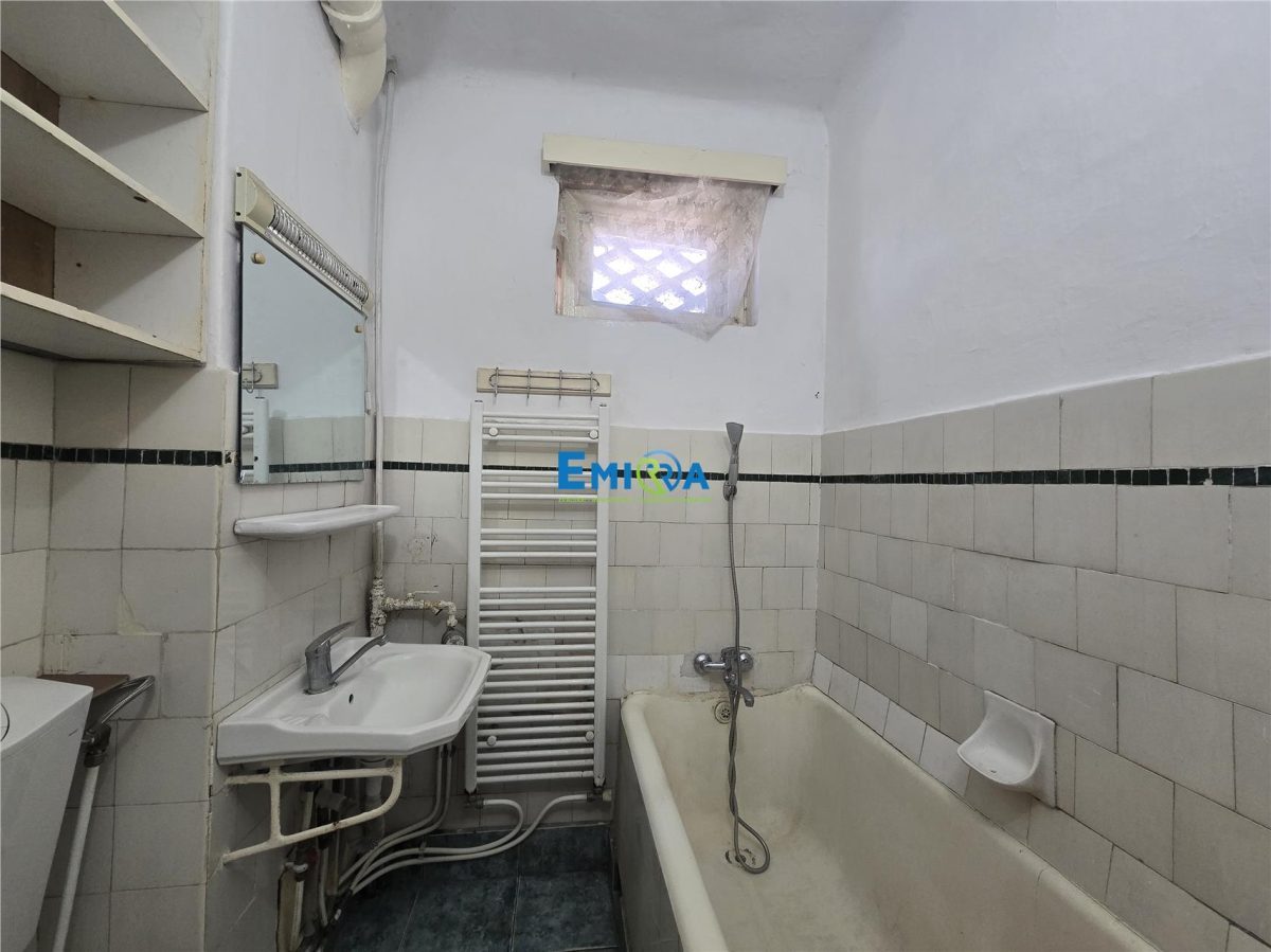 Apartament de vanzare ultracentral Bacau, etaj 1, pozitie premium - foto 10