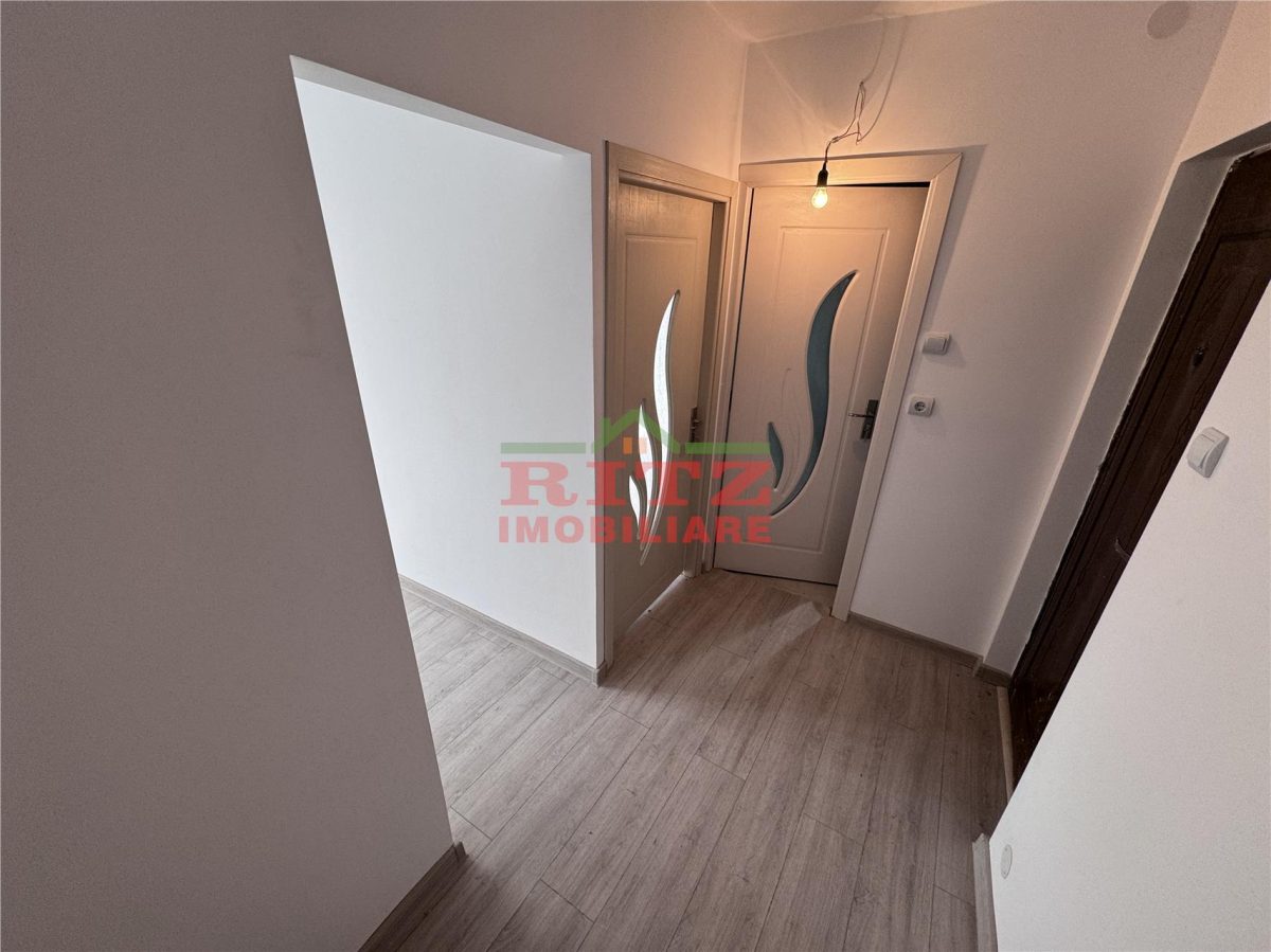 Nou! Garsoniera S=27 mp, decom., et. 2, zona Steaua! - foto 3