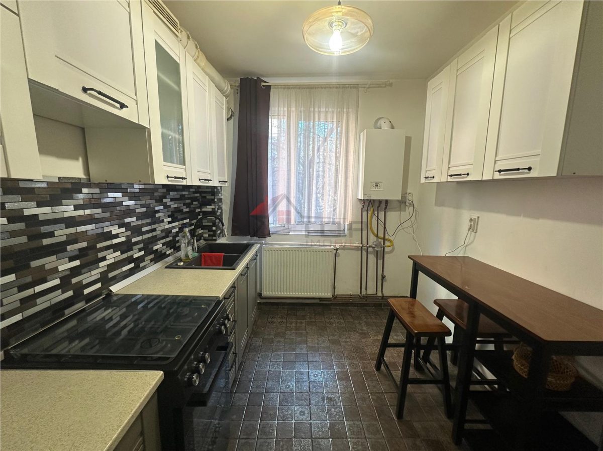 Inchiriere  Apartament cu 2 camere Podu Ros - foto 4