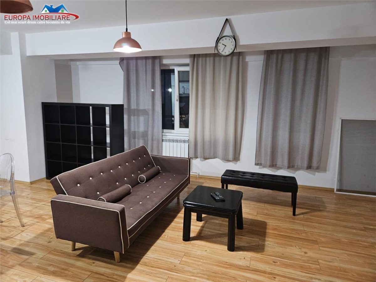 Apartament 2 camere de vanzare pe  Strada Babadag Tulcea - 