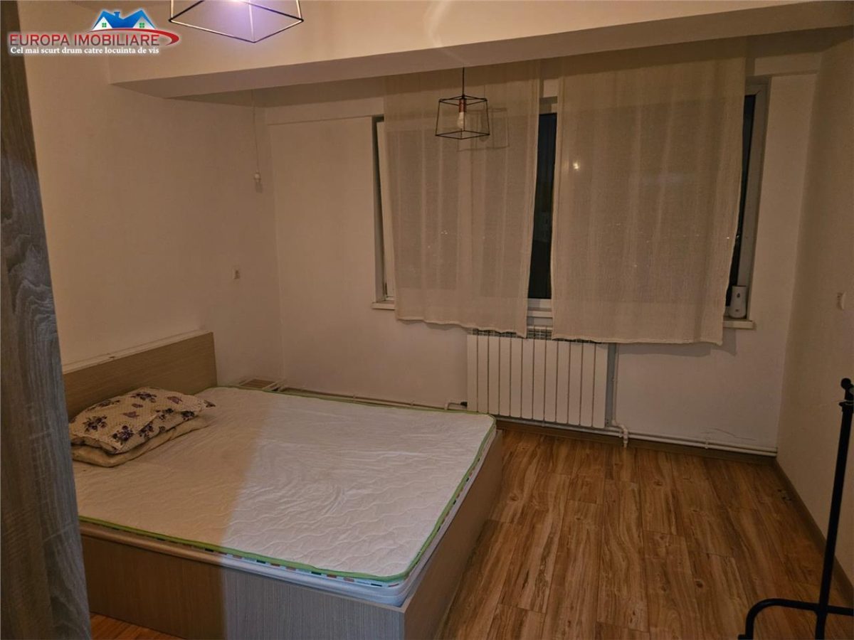 Apartament 2 camere de vanzare pe  Strada Babadag Tulcea - foto 2