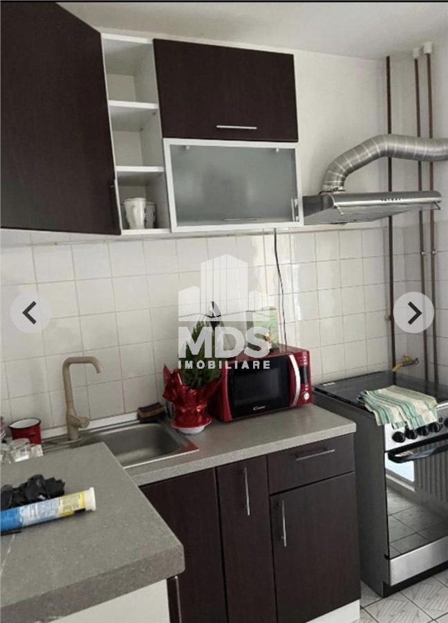 Decomandat la etajul 2 ?n Soarelui - 