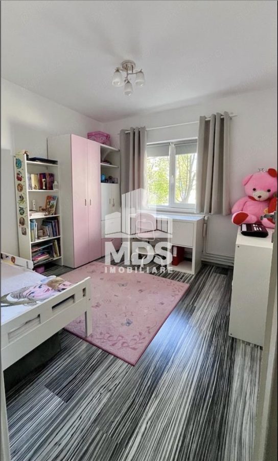 Decomandat cu 2 bai si 2 balcoane la et 1 aproape de Mall - 