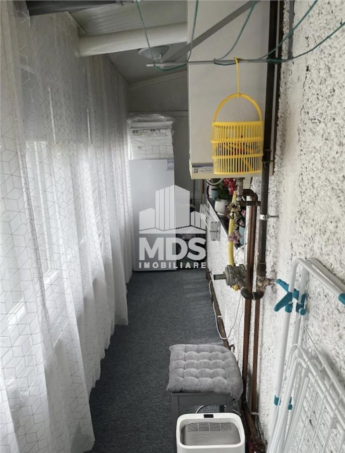 Decomandat, model mare la parter cu balcon - foto 4