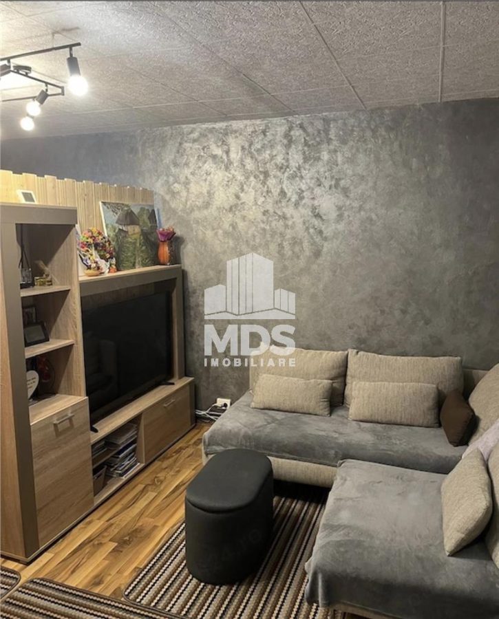 Decomandat, model mare la parter cu balcon - foto 9